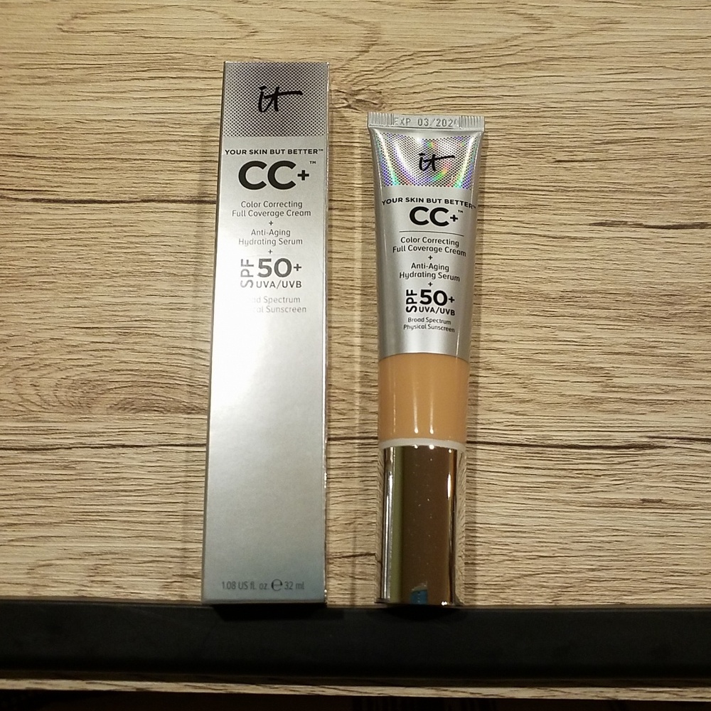 IT COSMETICS